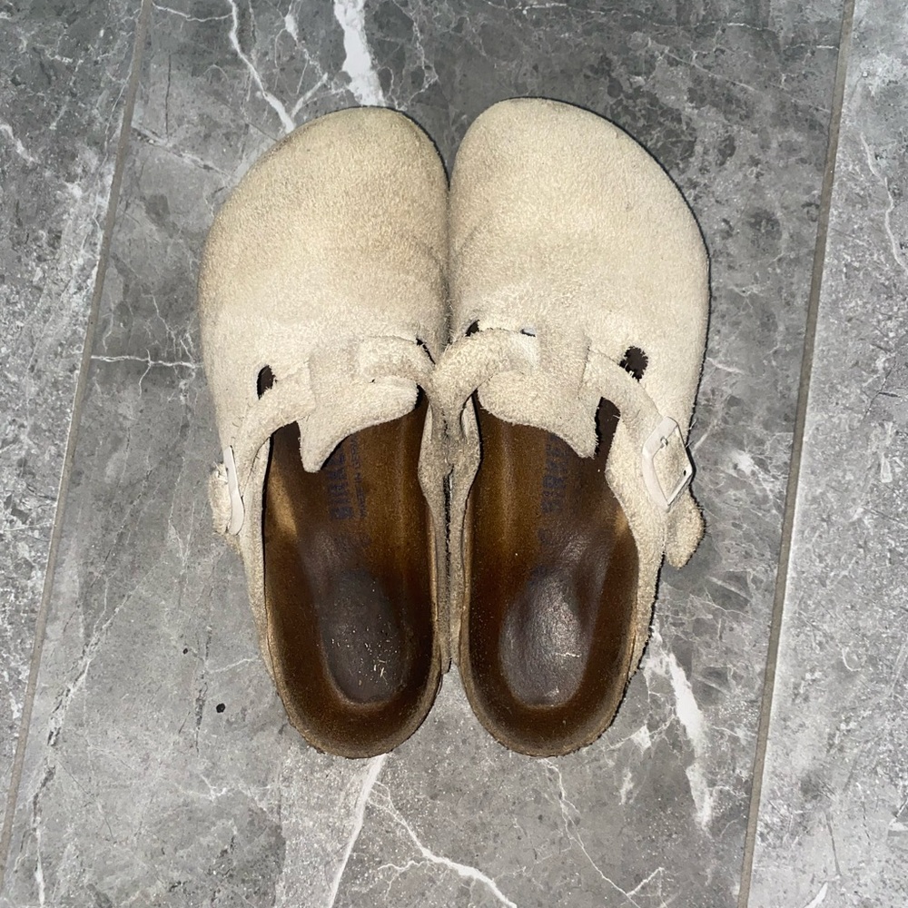 Birkenstock Light Tan Suede Clogs